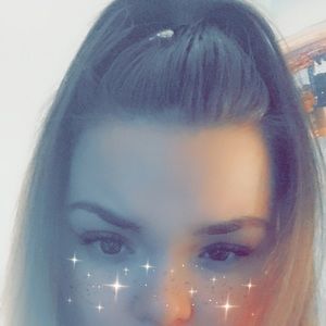 Meet your Posher, Avery